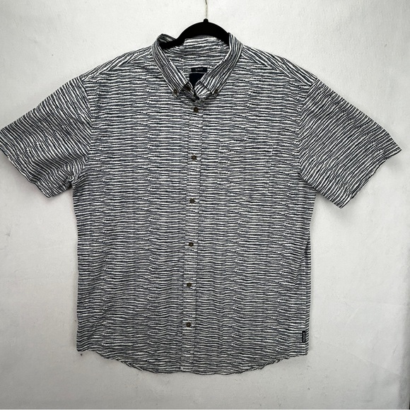 prana Men’s Slim Fit Short Sleeve Button Down Business Casual Size XL (722) - Picture 13 of 16